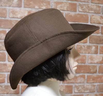 洋裁の先生が初心者のために作った学生帽や軍帽等のコスプレに使える帽子の型紙です